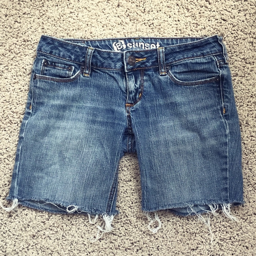 🕺3 for $25🕺 Bullhead blue jean cut-offs ☀️